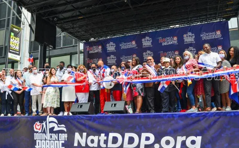 假面之下：探讨虚构运动会的现实与可能性